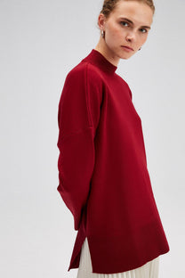 Maglione oversize a collo alto in maglia bordeaux