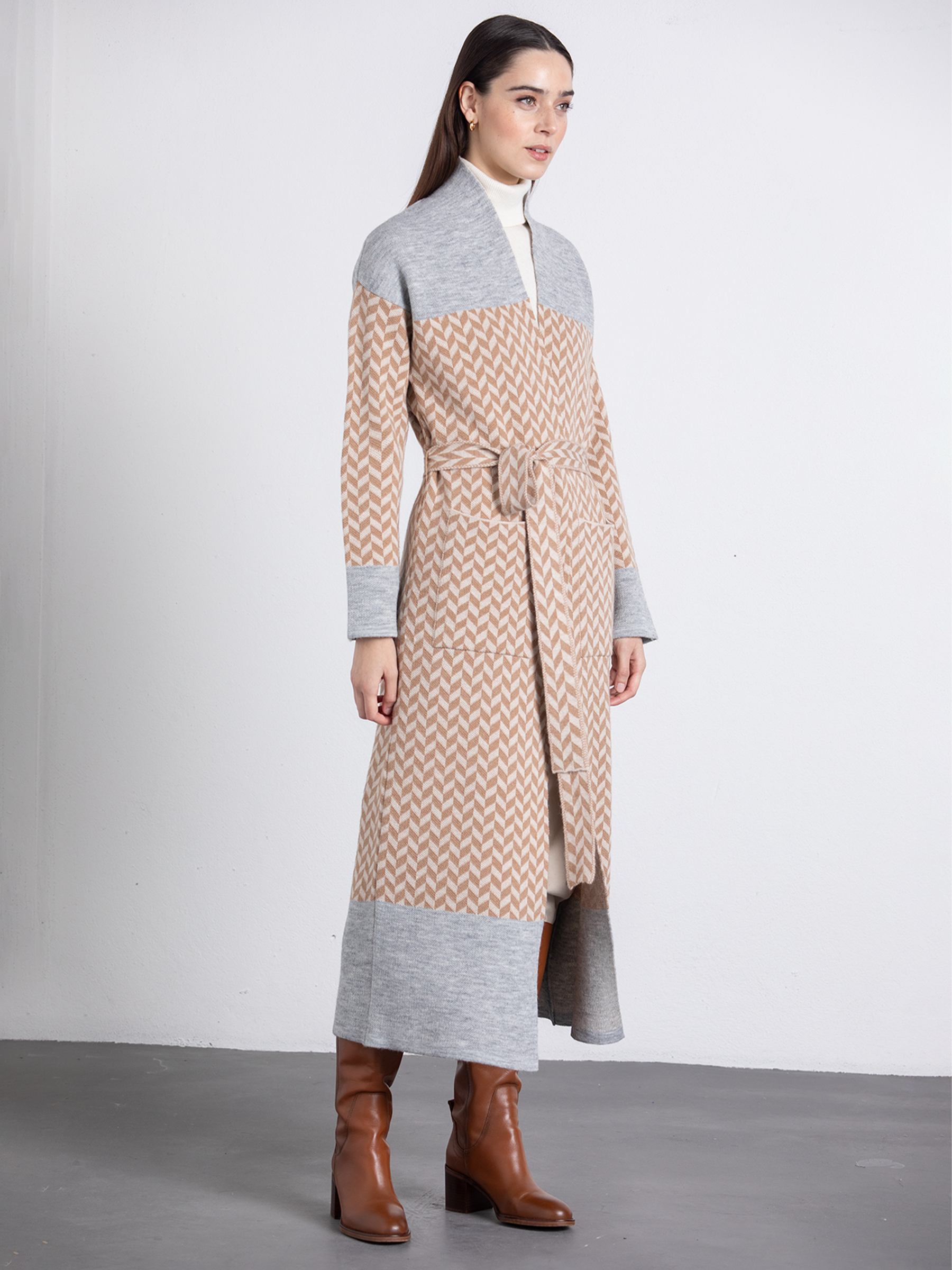 Cappotto lungo jacquard con cintura