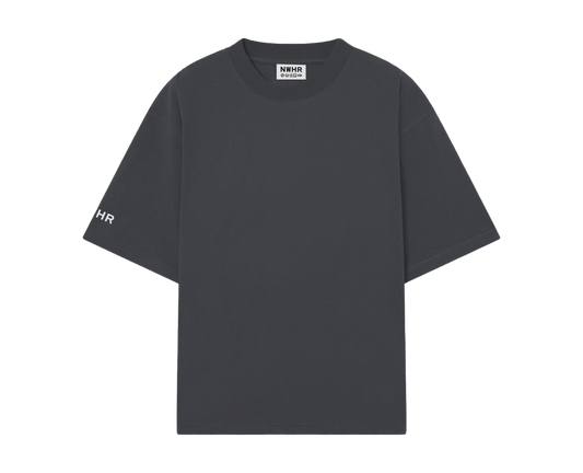 T-shirt Essentials nera oversize a manica lunga