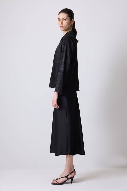 Blusa in raso jacquard nera