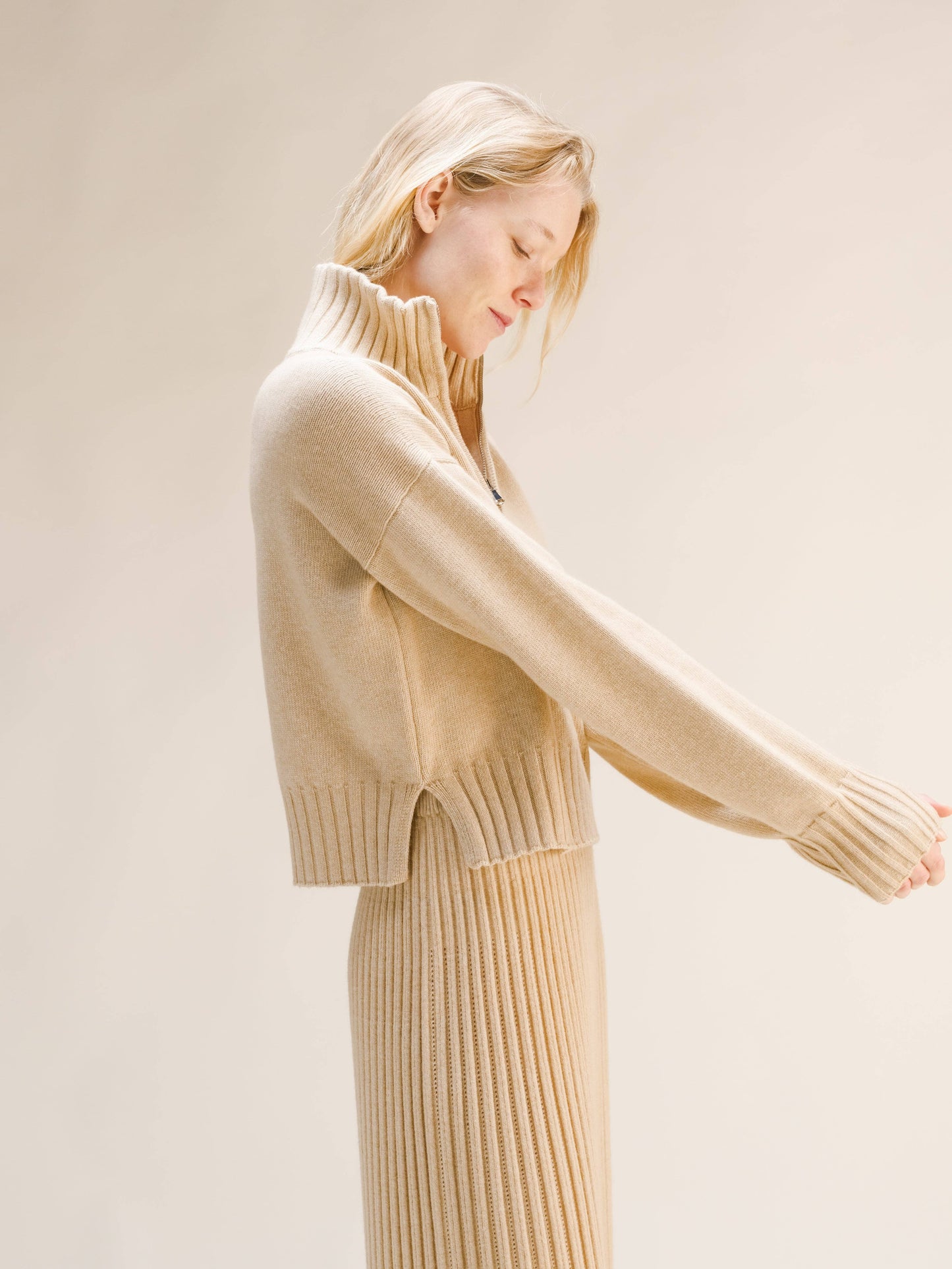 Maglione collo alto con zip in misto cashmere