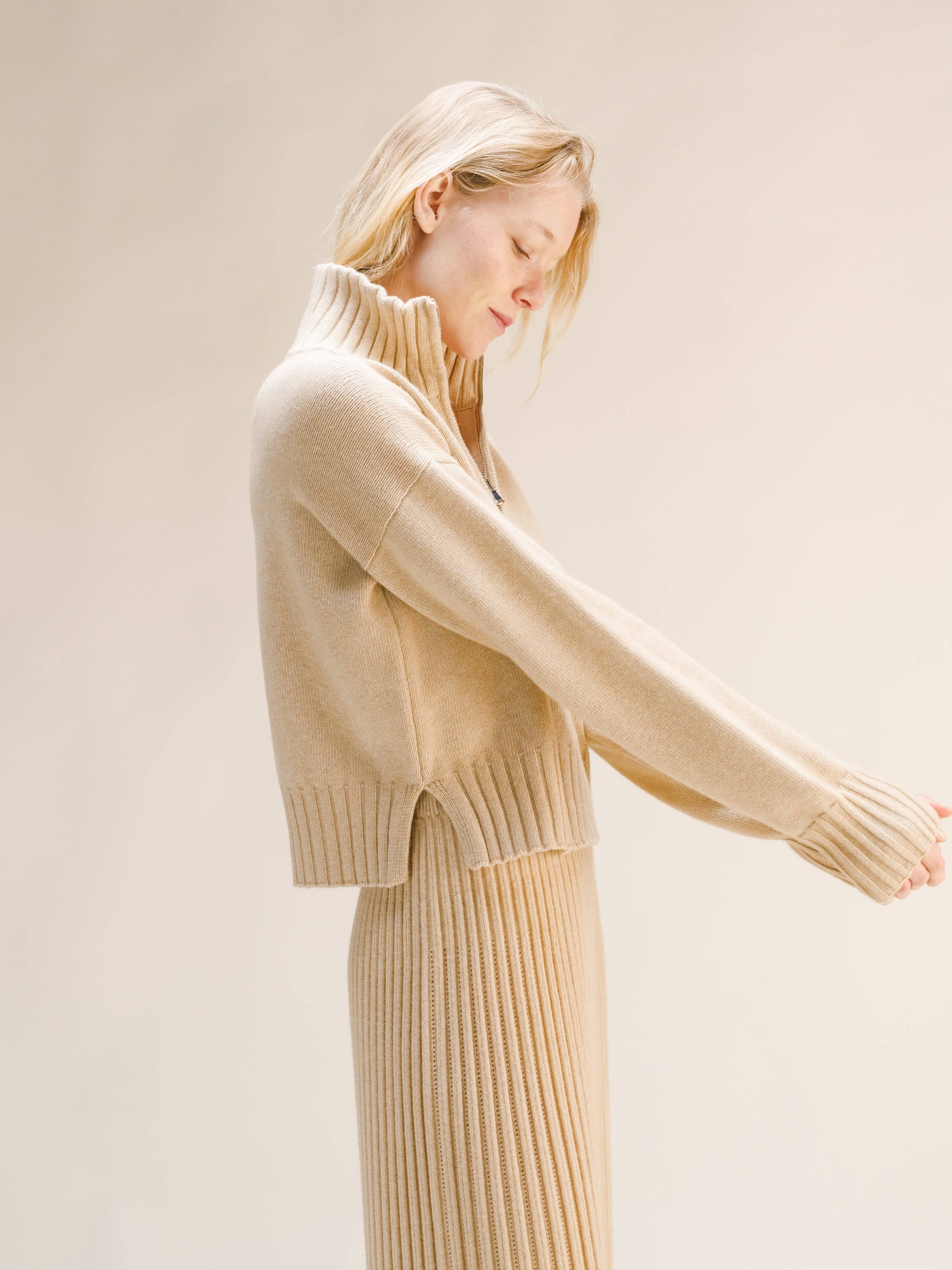 Maglione collo alto con zip in misto cashmere