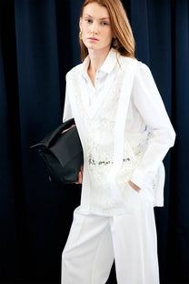 Maglia stratificata in pizzo con scollo a V