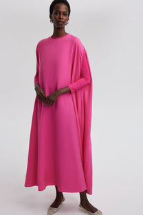 Abito oversize con body fucsia