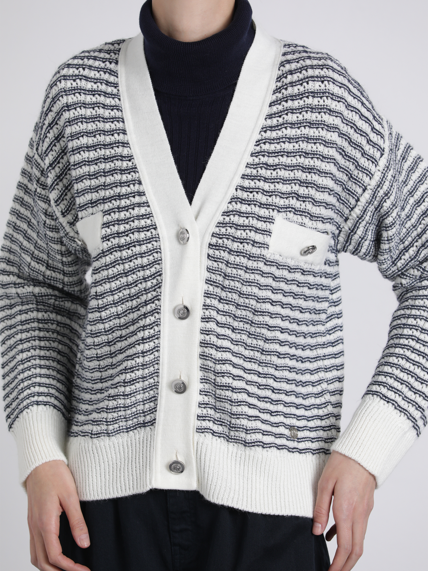 Cardigan in maglia bicolore a righe con bottoni