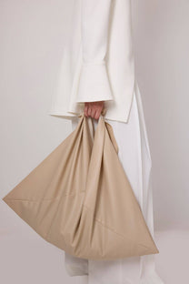 Borsa a spalla oversize in finta pelle beige