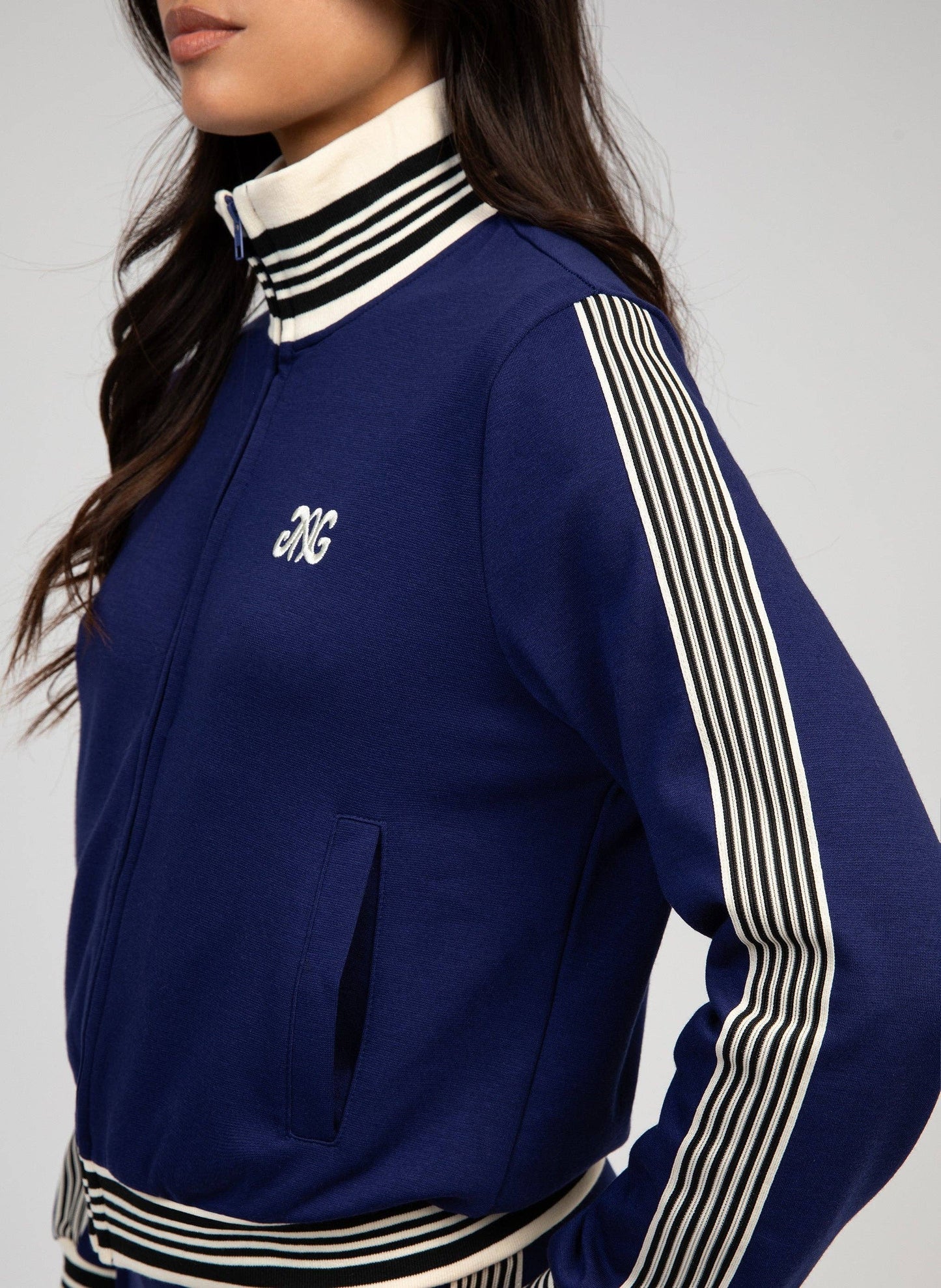 Giacca sportiva Halbator blu con collo alto e zip