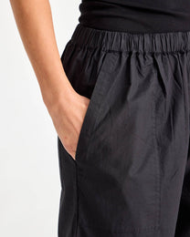 Pantaloni Jasmin in popeline di cotone biologico neri