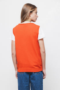 Top smanicato in maglia rasata con girocollo