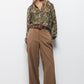 Pantaloni dritti eleganti con tasche oblique