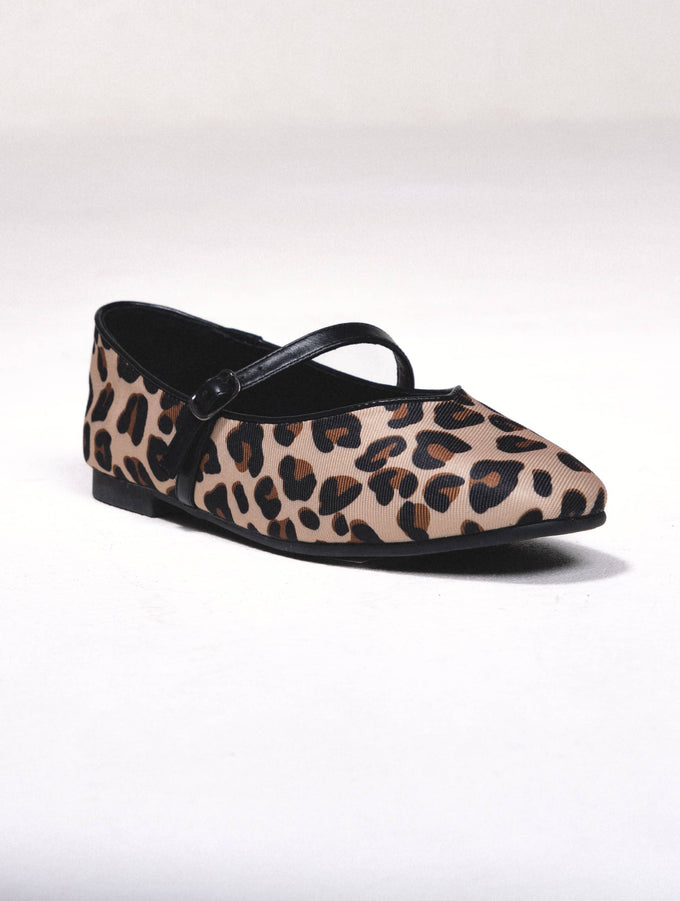 Ballerine in tessuto leopardato con cinturino