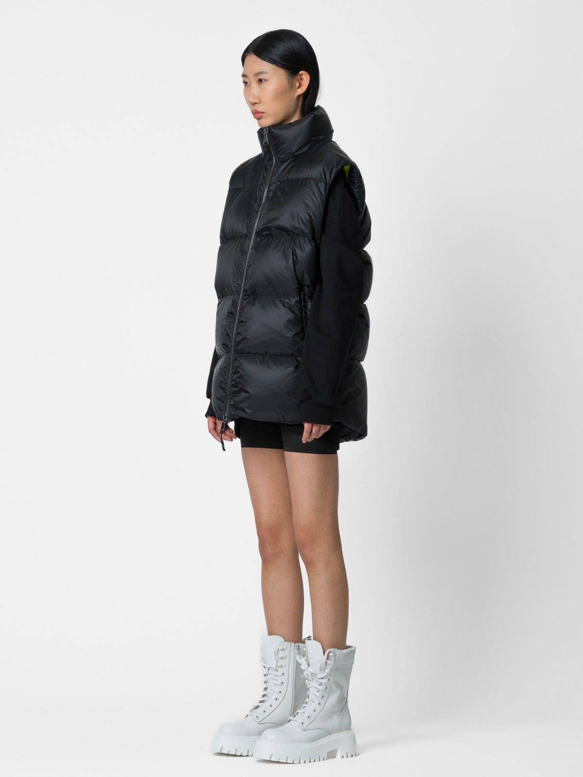 Gilet Piumino Nero con Zip e Logo
