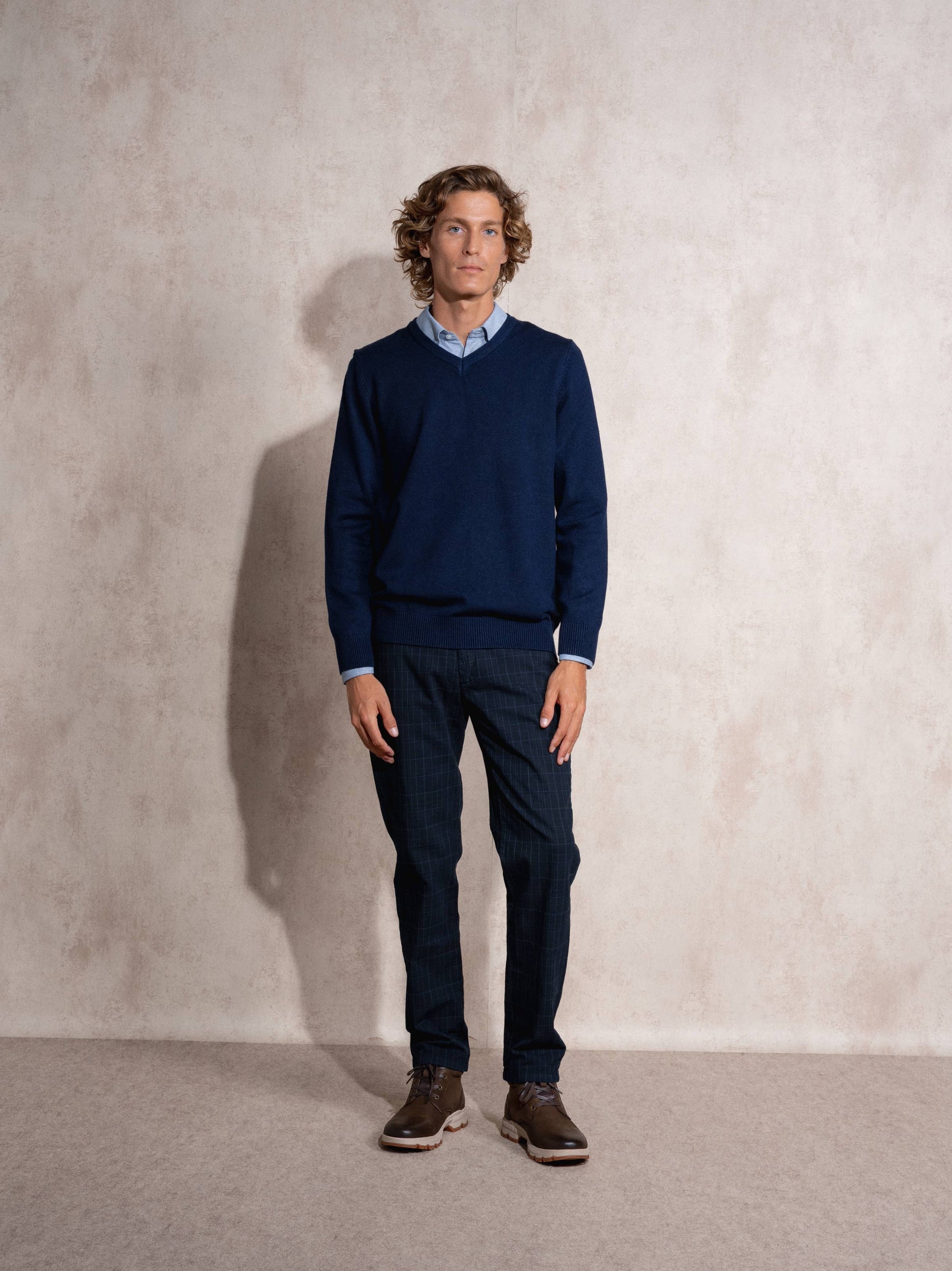 Maglione uomo scollo a V in viscosa mix