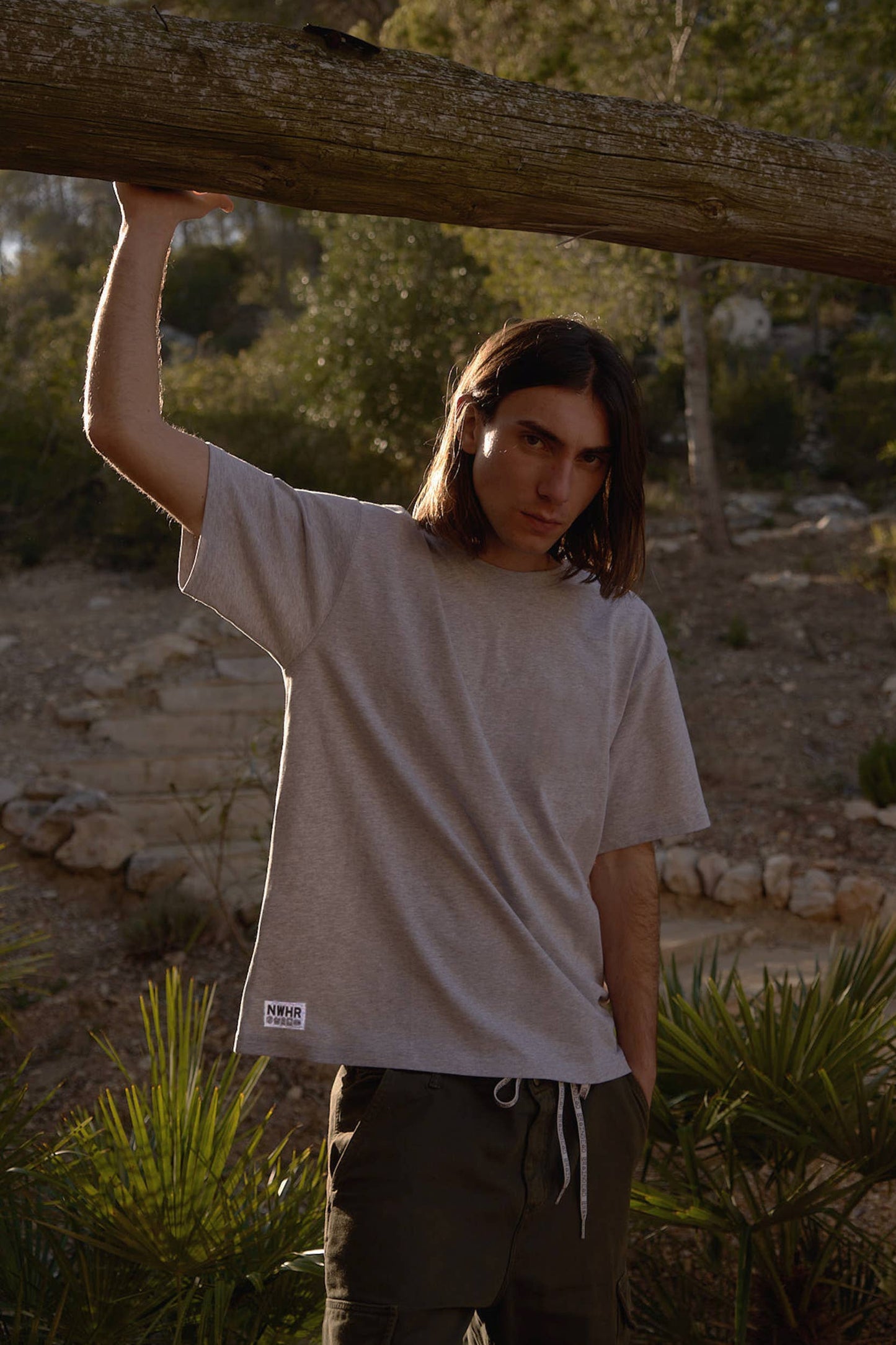 T-shirt essenziale in cotone biologico grigio