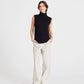 Top smanicato a collo alto in cotone organico nero