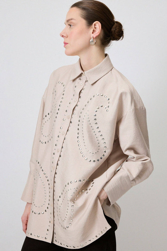 Camicia lunga in cotone con borchie