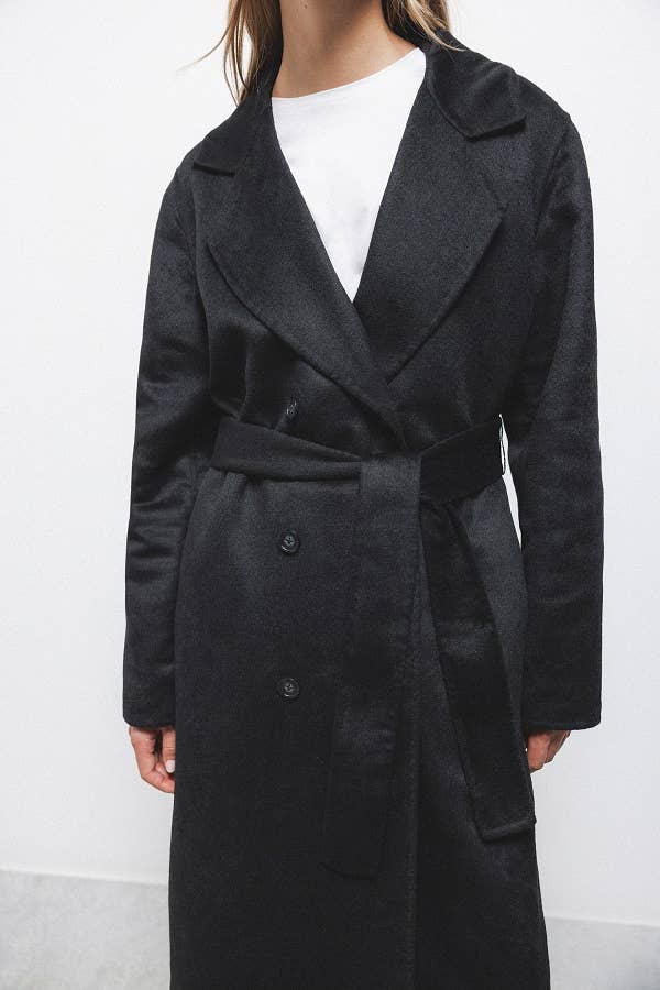 Cappotto doppiopetto con cintura