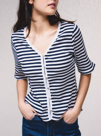 Cardigan a righe con scollo a V e bottoni, manica corta