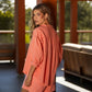 Blusa a righe con volant