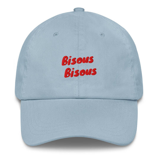 Cappellino dad hat Bisous Bisous ricamato