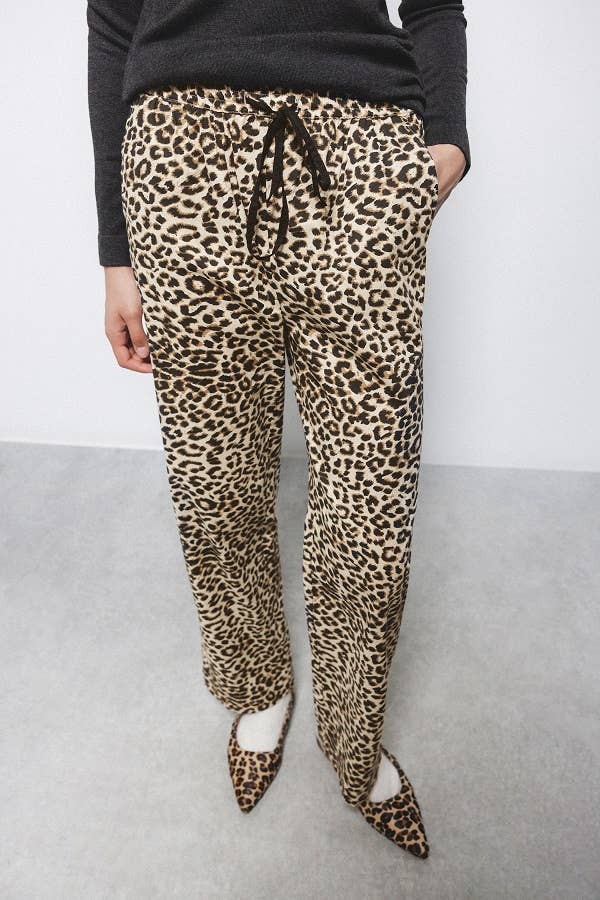 Pantaloni animalier con vita elasticizzata e coulisse