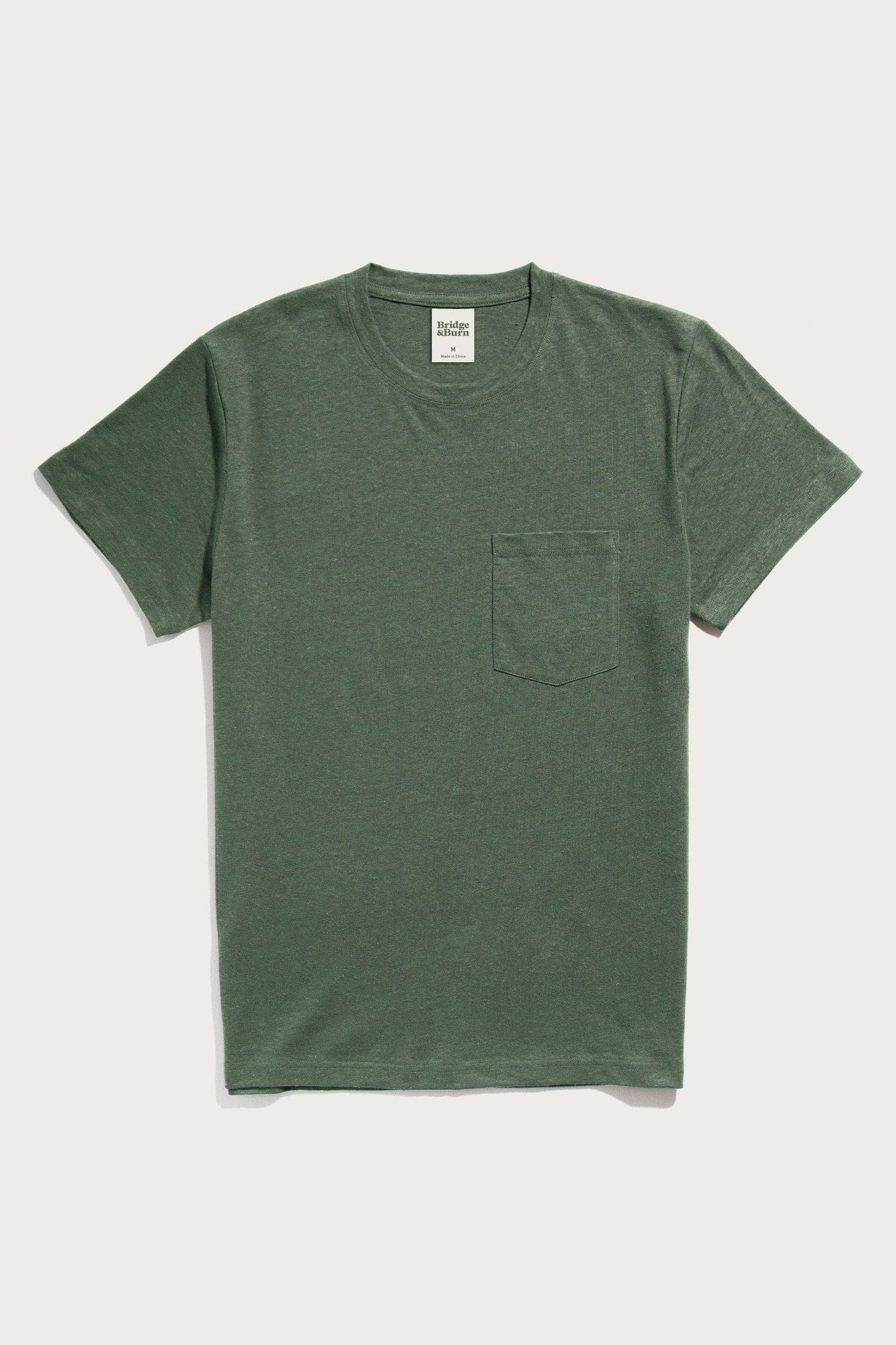 T-shirt con taschino in canapa biologica color Cipresso