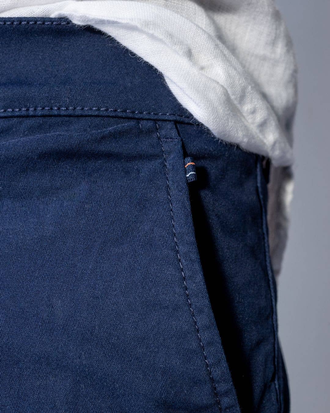 Pantaloncini chino elasticizzati blu navy