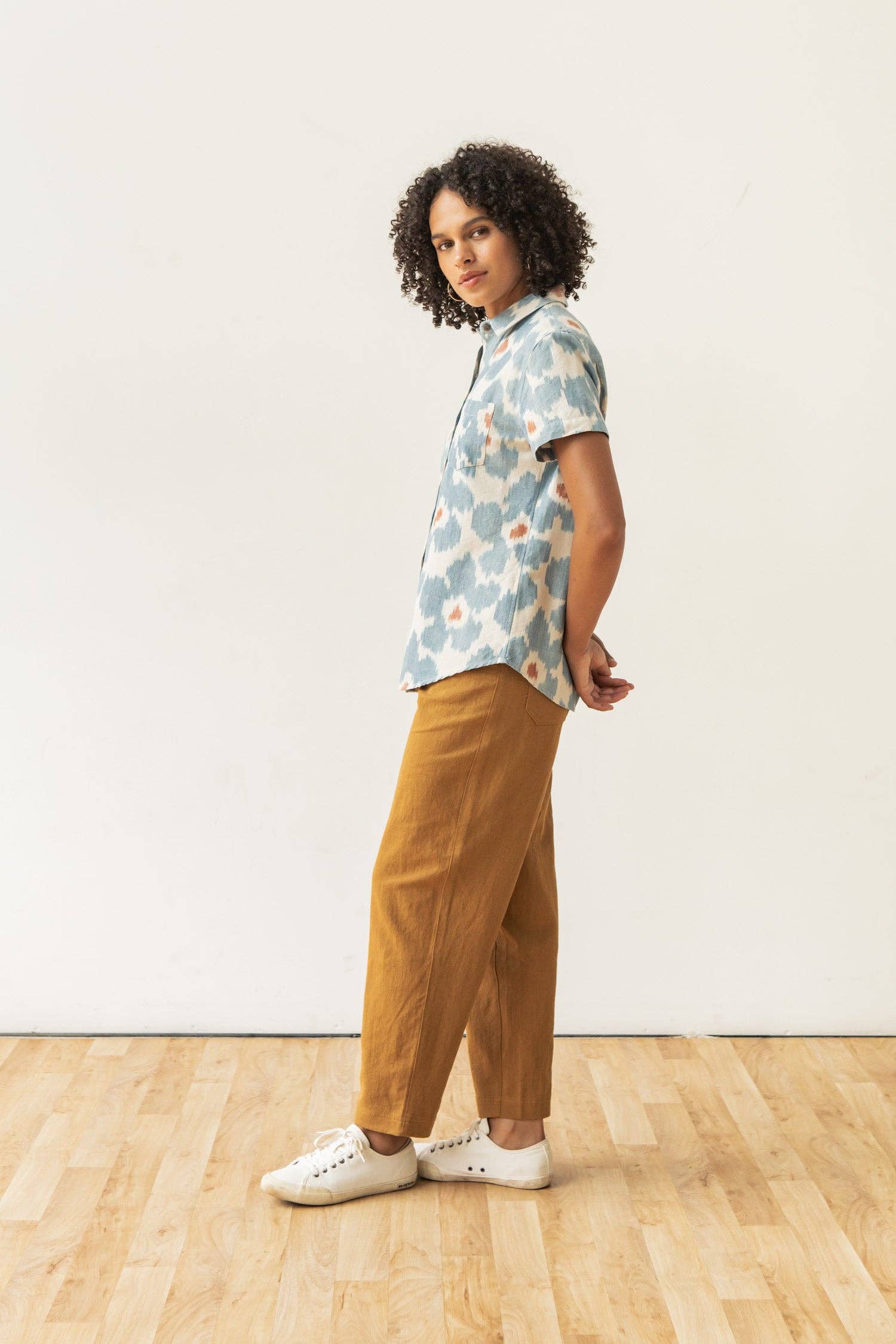 Camicia a maniche corte in cotone con stampa ikat