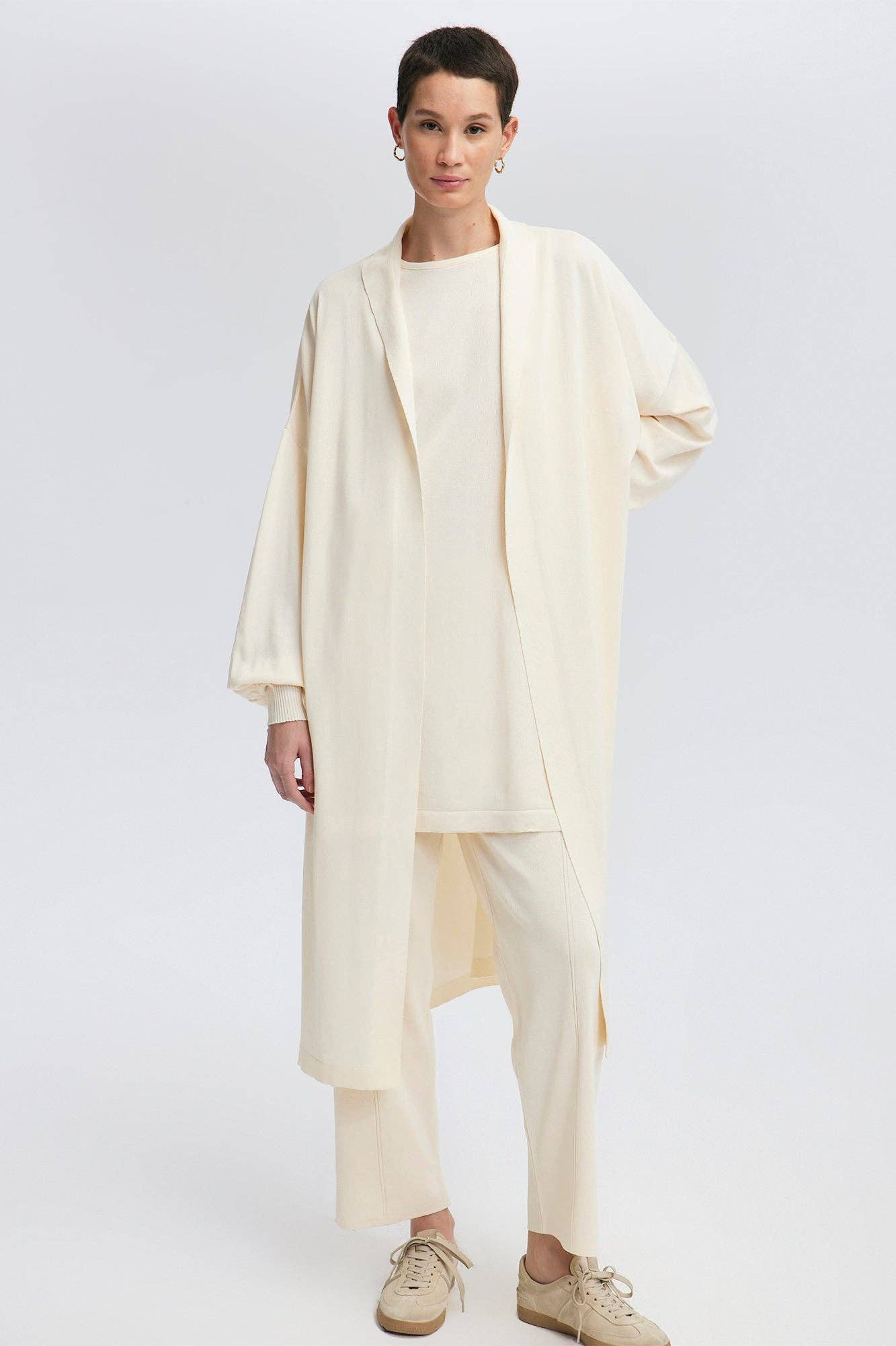 Set in maglia tre pezzi crema