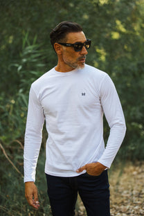 T-shirt premium antimacchia nera con dettagli blu