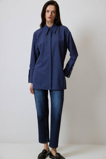 Camicia gessata blu navy con polsini extra-larghi