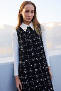 Abito gilet in tweed a quadri con colletto a camicia