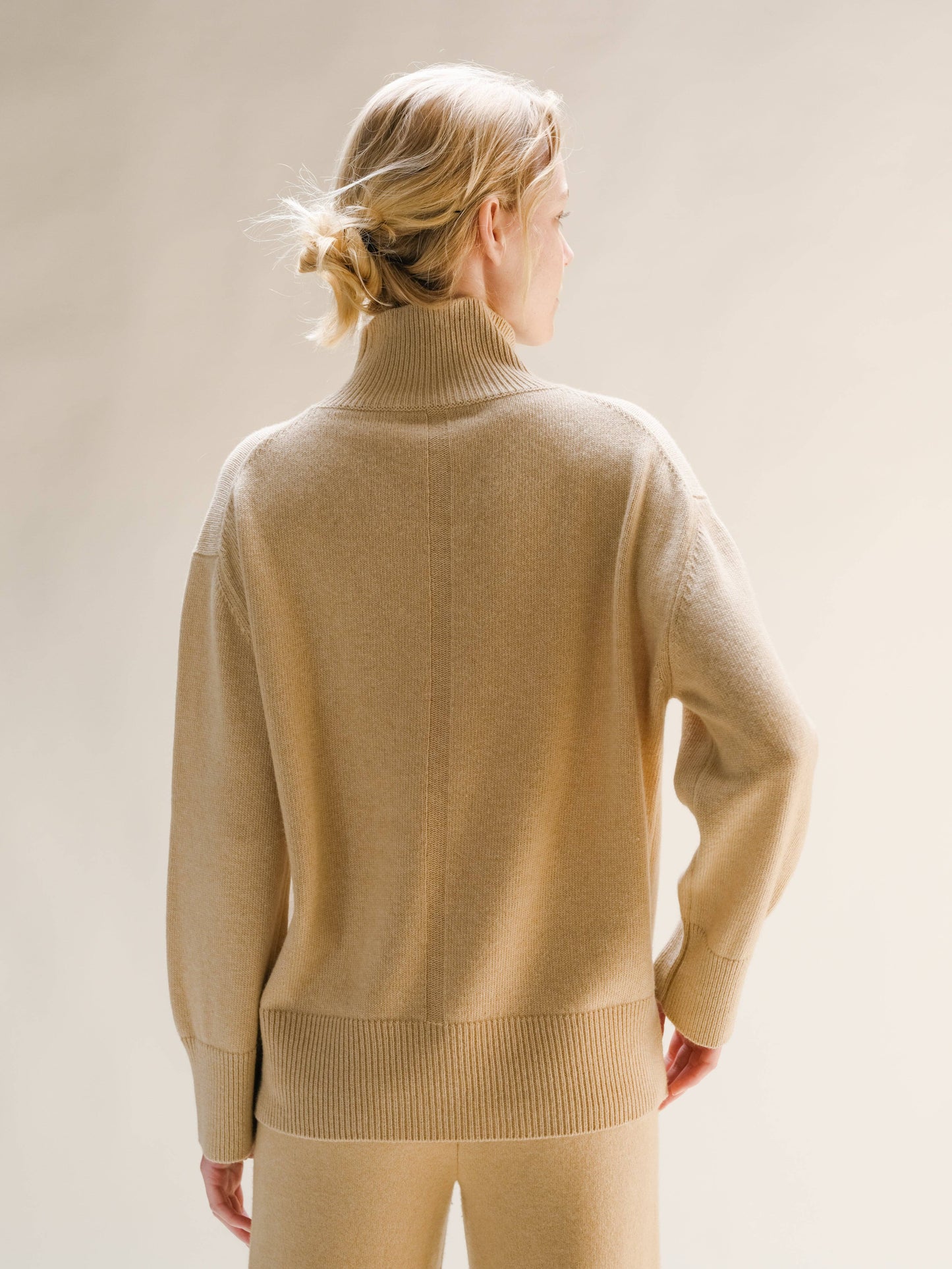 Maglione dolcevita lungo in misto cashmere