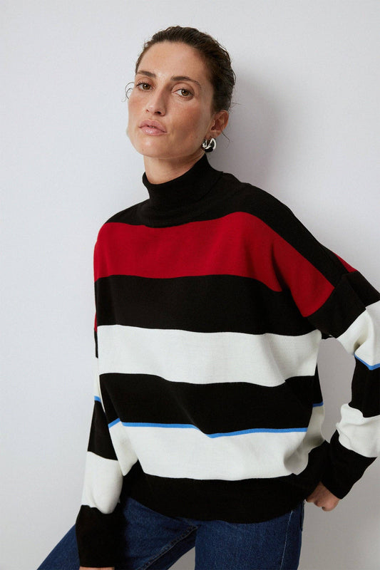 Maglione tunica a righe con collo alto