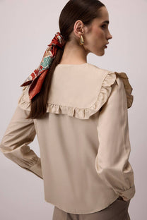 Camicia in misto cotone con maxi colletto marinara e volant