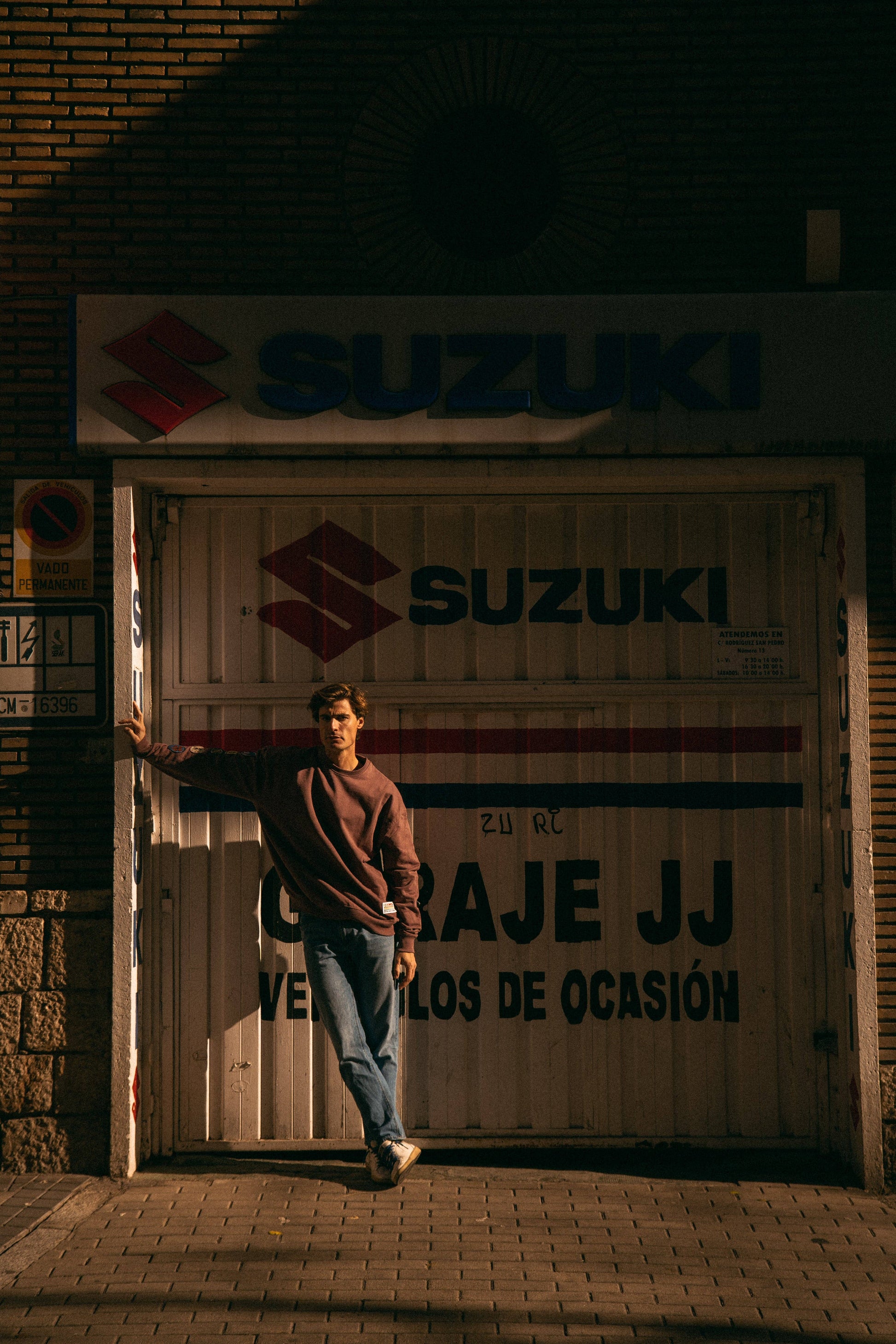 Felpa girocollo oversize con patch