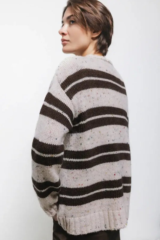 Maglione in maglia a righe con girocollo