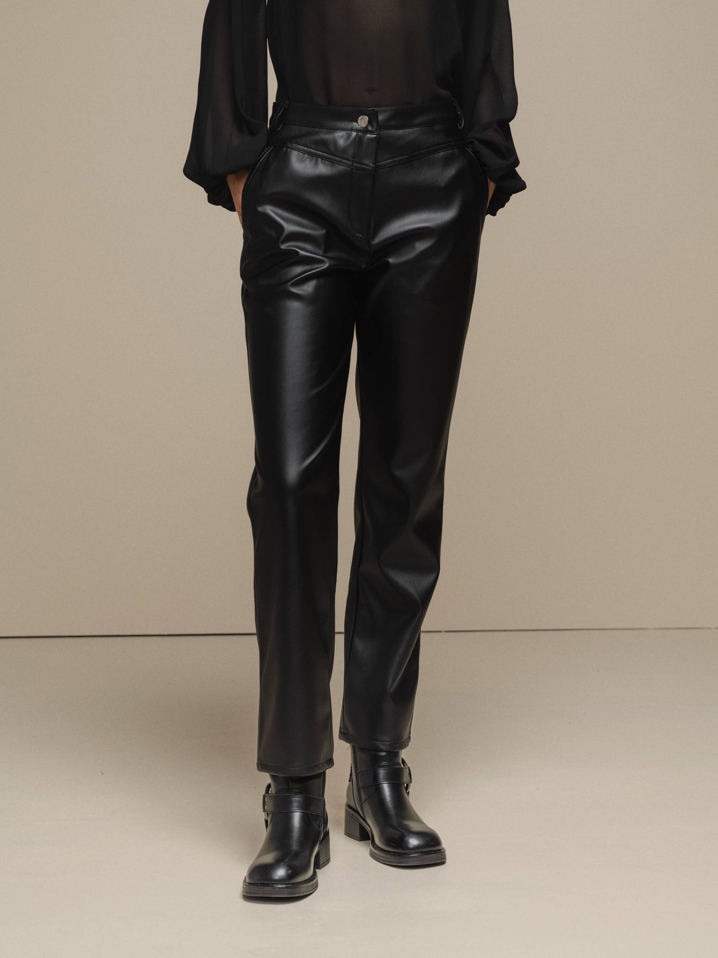 Pantaloni donna in ecopelle PU neri