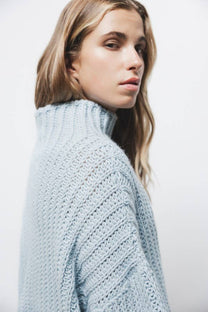 Maglione dolcevita a maglia grossa