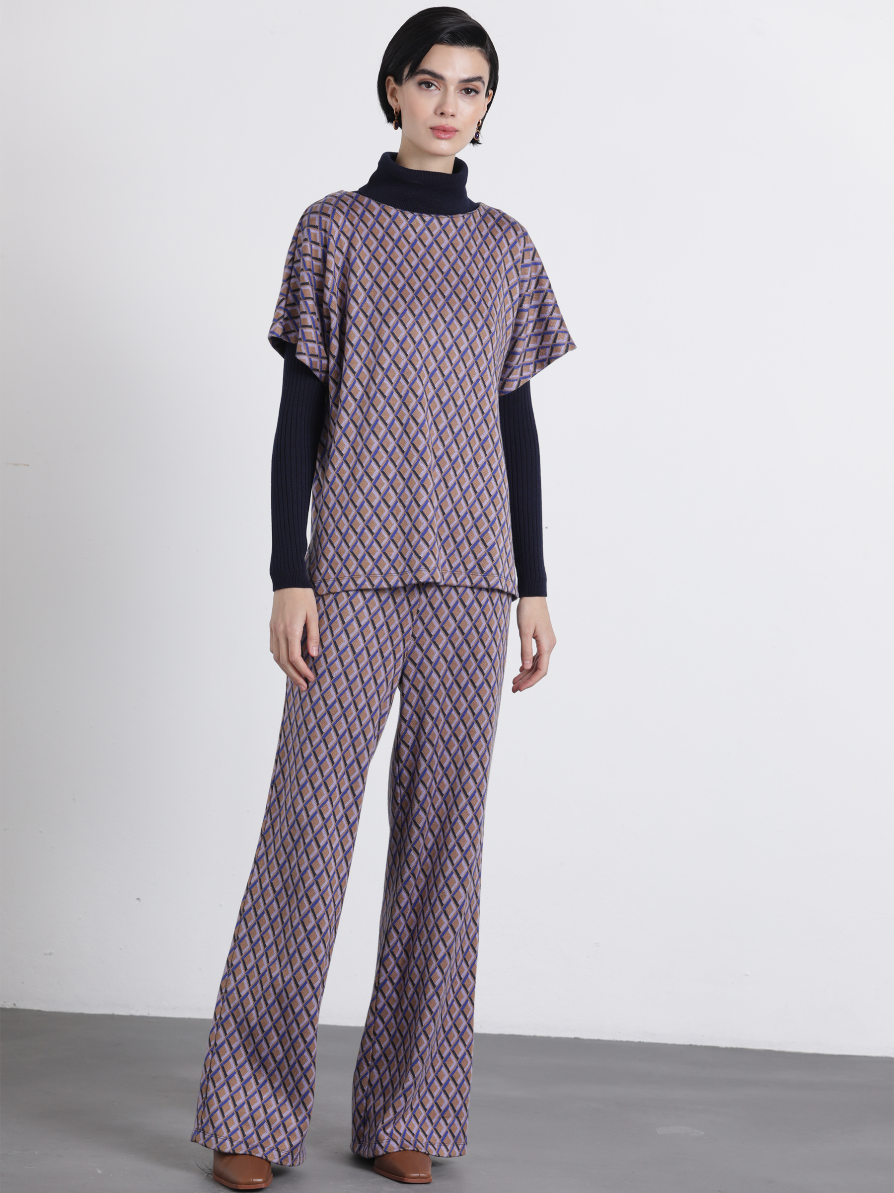 Maglione jacquard a rombi dalla vestibilità rilassata