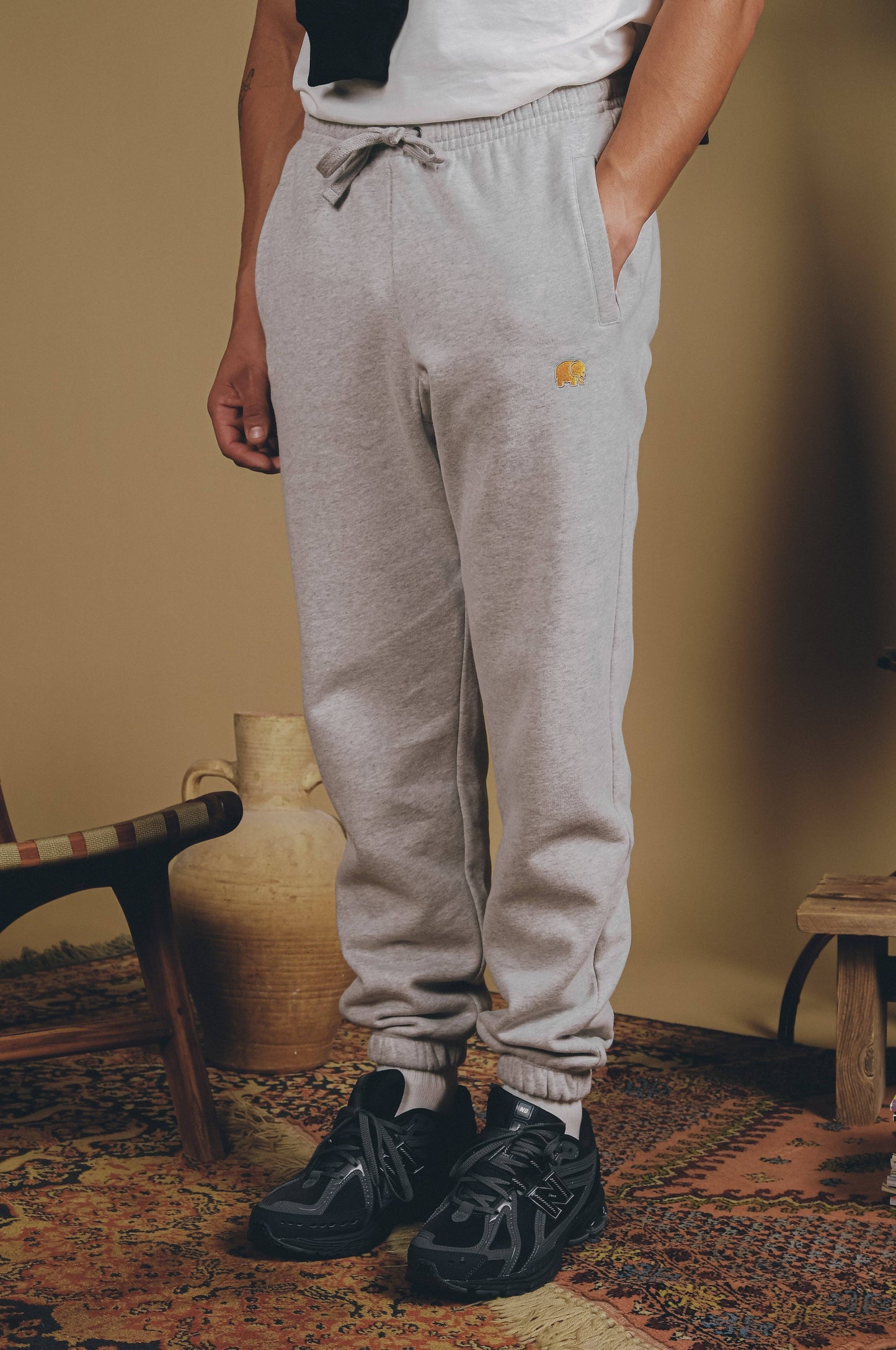 Pantaloni Jogger Essenziali in Cotone Biologico Grigio Chiaro