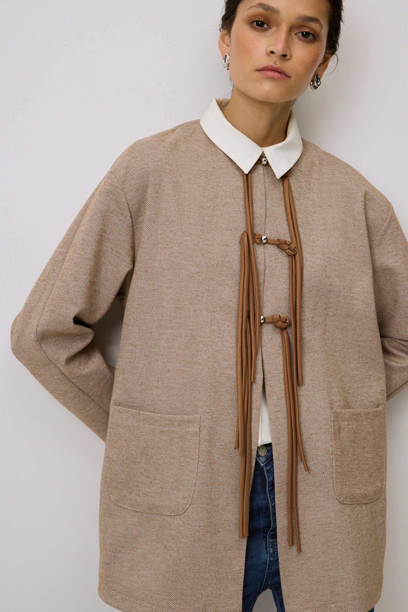 Giacca Cachet con dettaglio fiocco