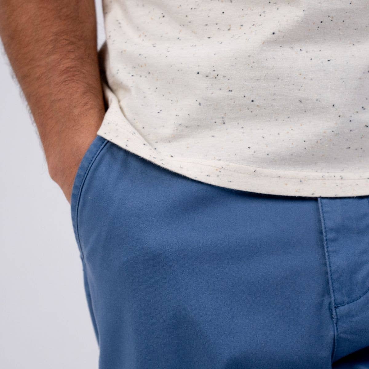 Pantaloni chino uomo blu ghiaccio in cotone