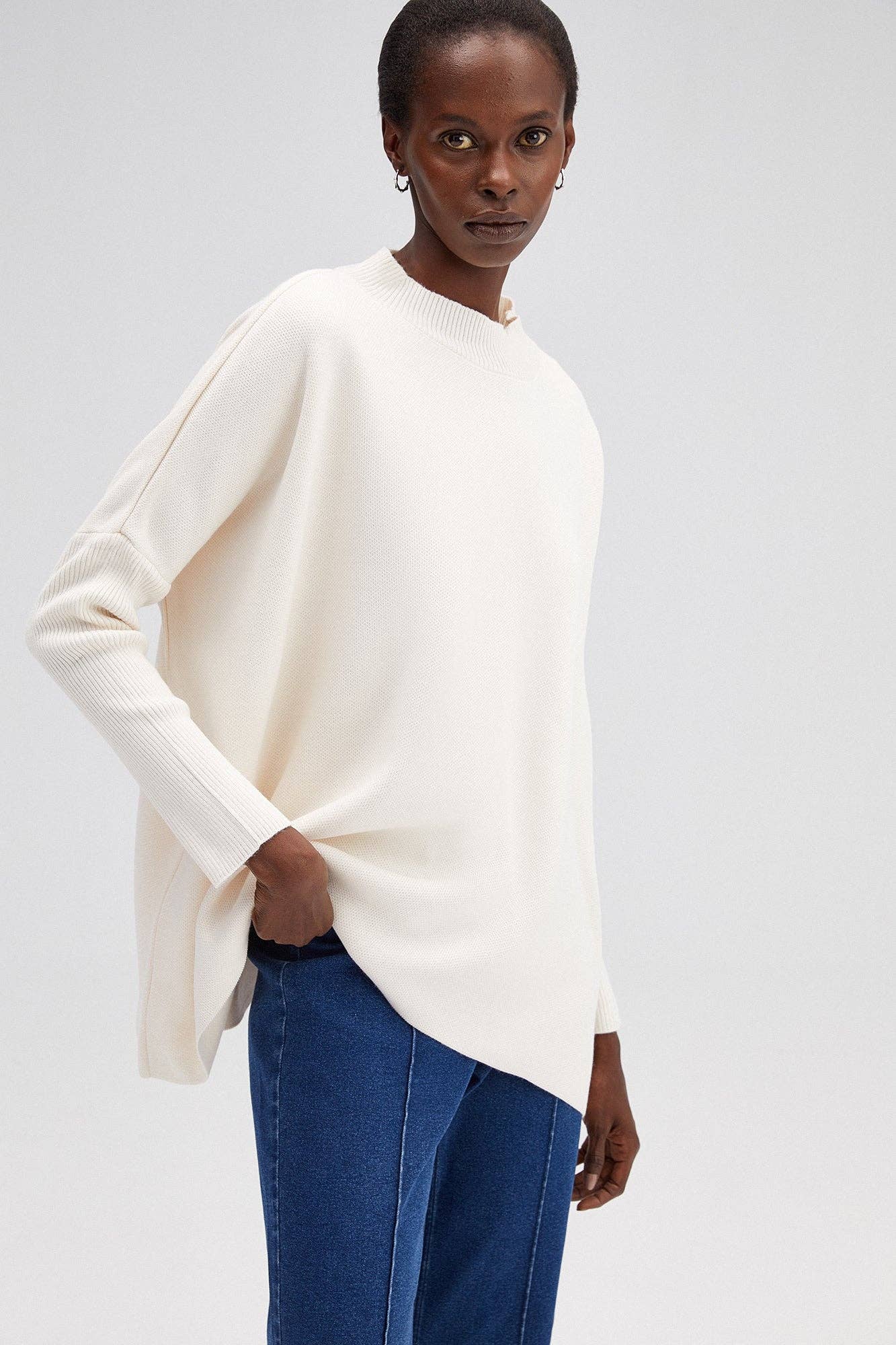 Tunica in maglia oversize con spalle scese