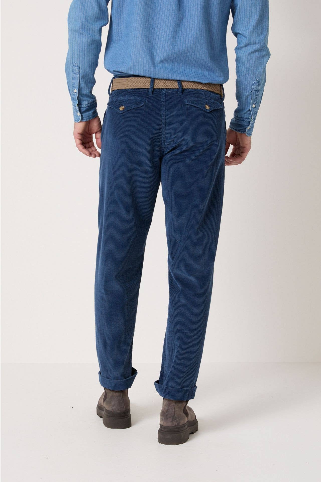 Pantaloni Sundy in velluto a coste blu celeste