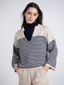 Maglione a righe bicolore con scollo a V