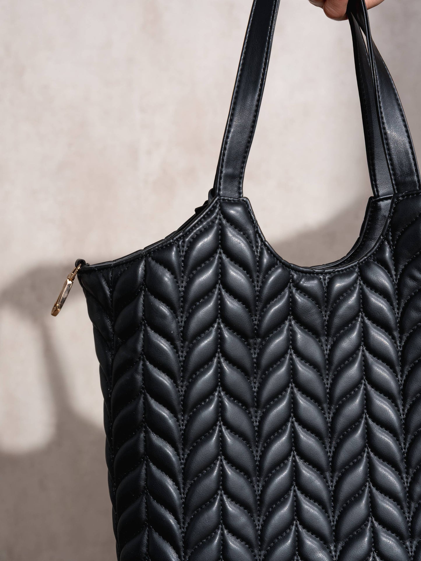 Borsa shopper trapuntata in ecopelle