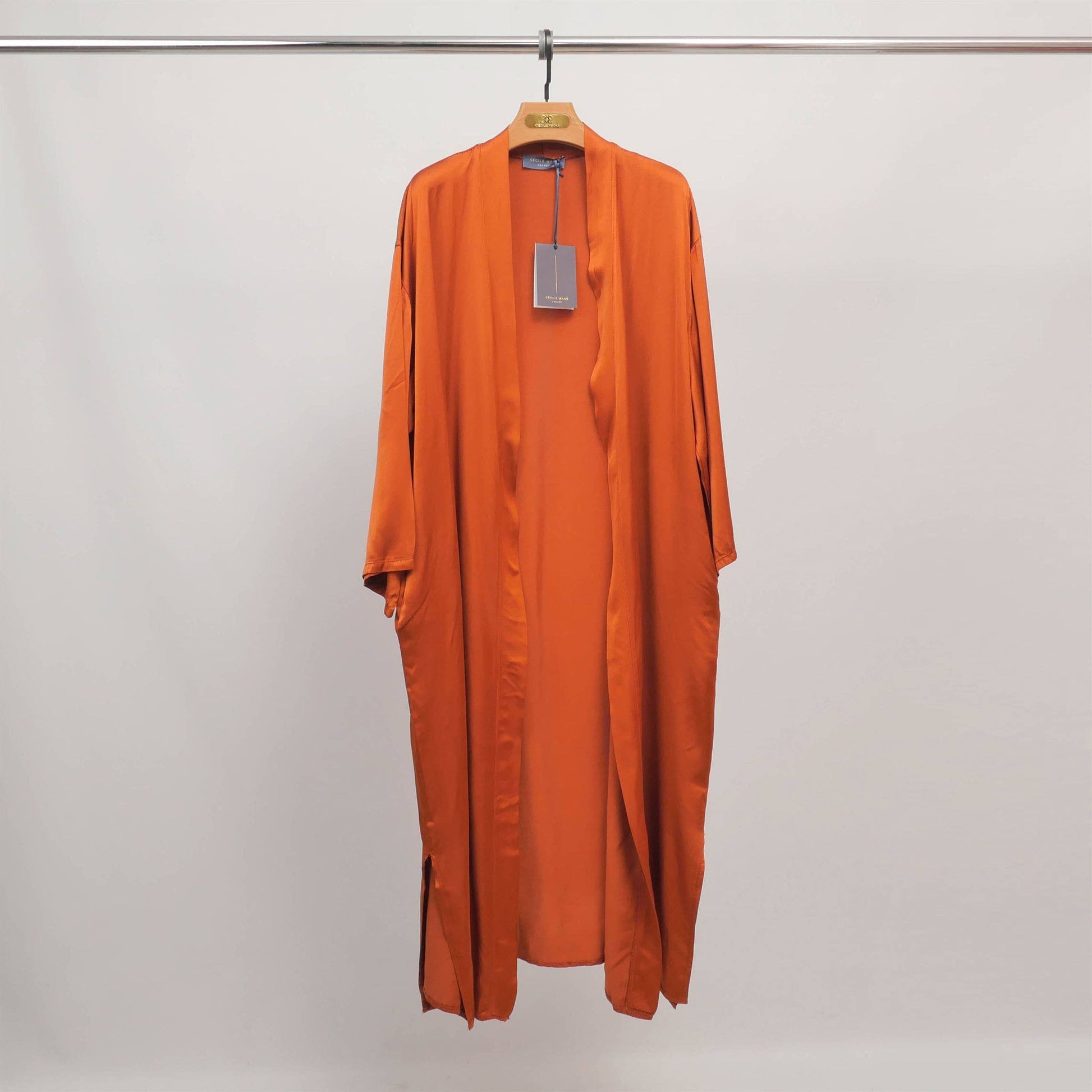 Kimono lungo fluido in raso