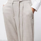 Pantaloni dritti con laccio in vita