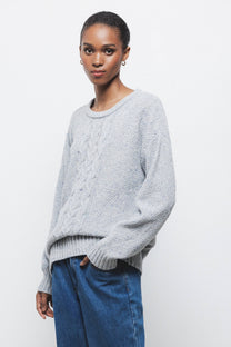 Maglione in lana con lavorazione a trecce